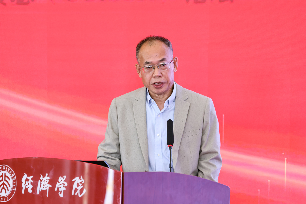 编辑后:图6 陈金甫发表大会演讲.jpg