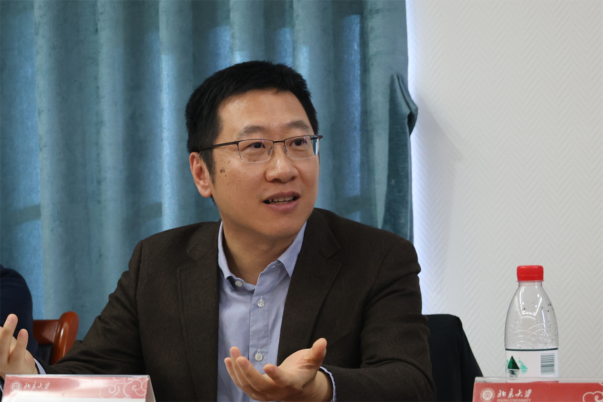 编辑后:图8 郑伟作总结发言.jpg
