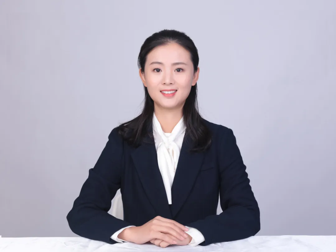 石慧.jpg 石慧.jpg
