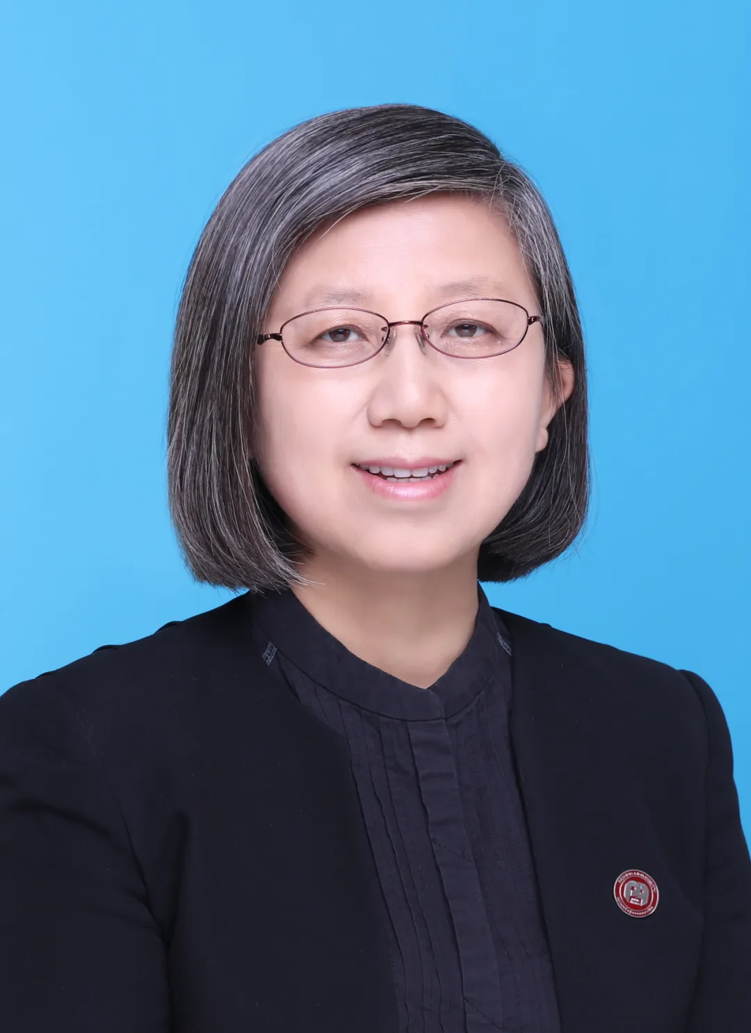 刘怡.jpg 刘怡.jpg